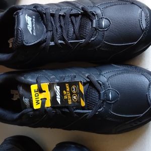 Avia slip resistant women's shoes size 10w